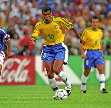 rivaldo soccer player.